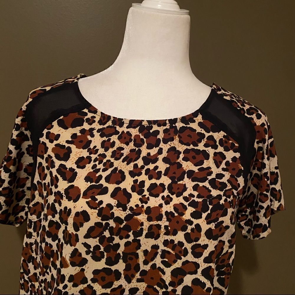 Timing Leopard Shirt  - Picture 3 of 11